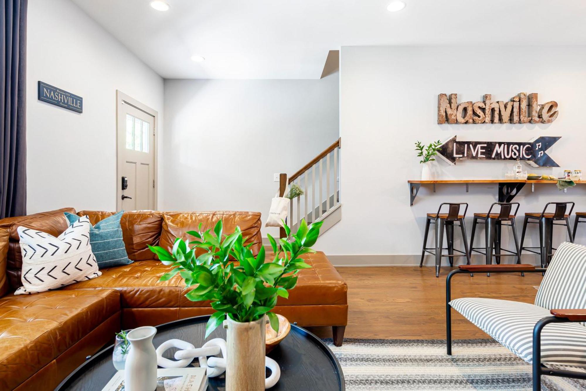 Waverly By Avantstay Nashville-Inspired Townhome W Luxury Kitchen Pool Table Extérieur photo