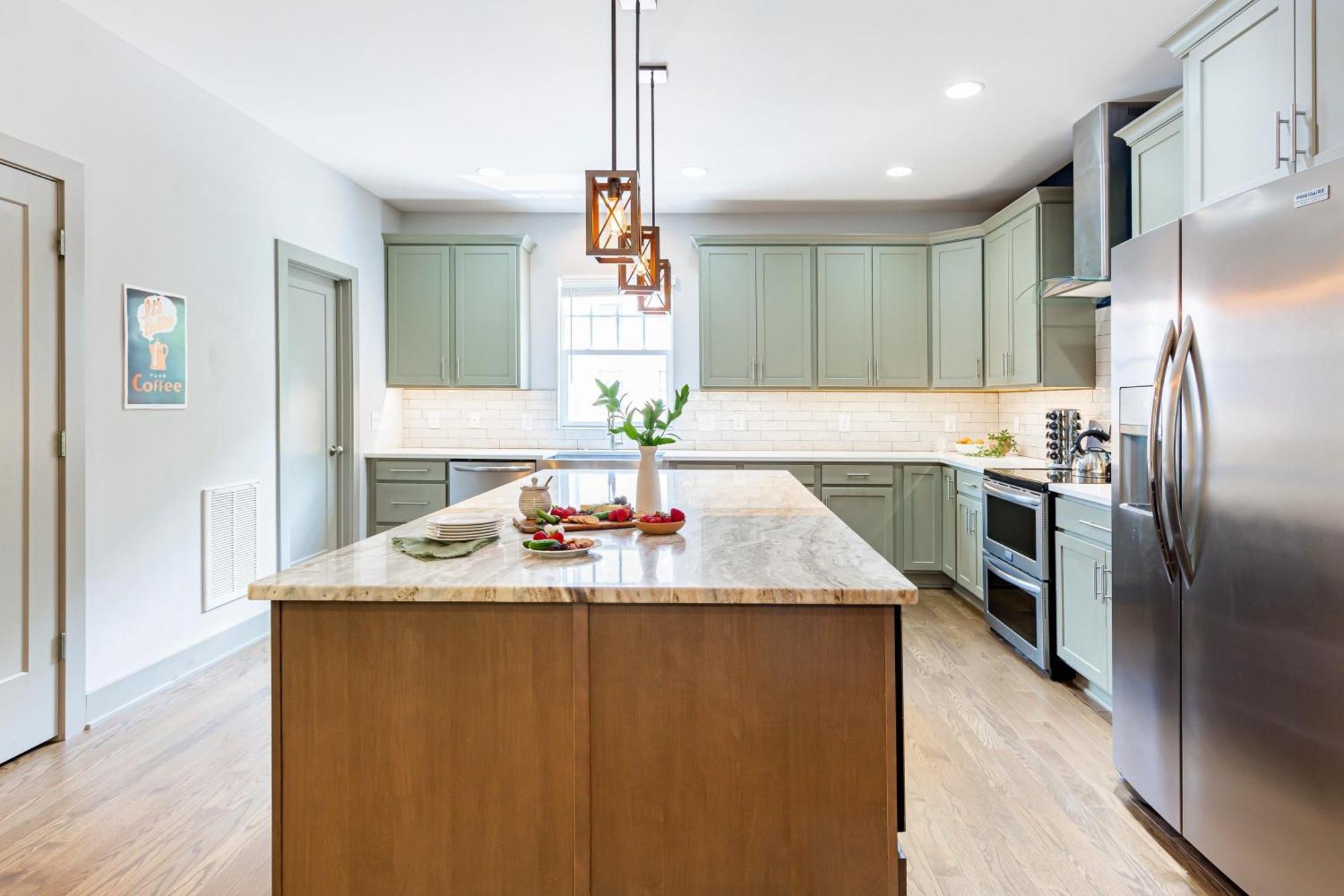 Waverly By Avantstay Nashville-Inspired Townhome W Luxury Kitchen Pool Table Extérieur photo